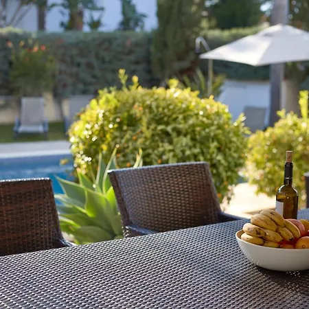 Persifonia Корал-Бэй