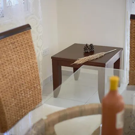 Persifonia بيت للعطل كورال باي