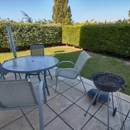 Persifonia بيت للعطل