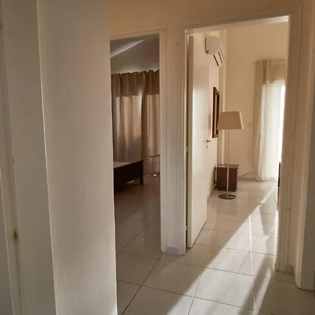 Persifonia بيت للعطل